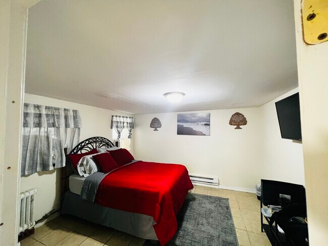 Foto del edificio - 1626 Lindley Ave