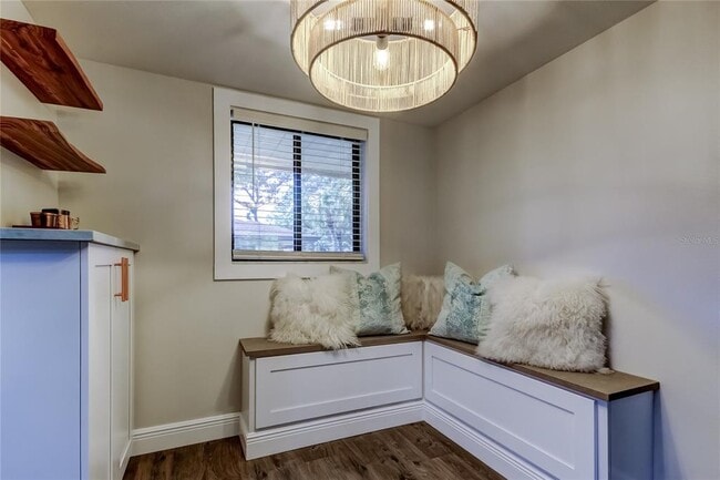 Building Photo - 2673 Sabal Springs Cir
