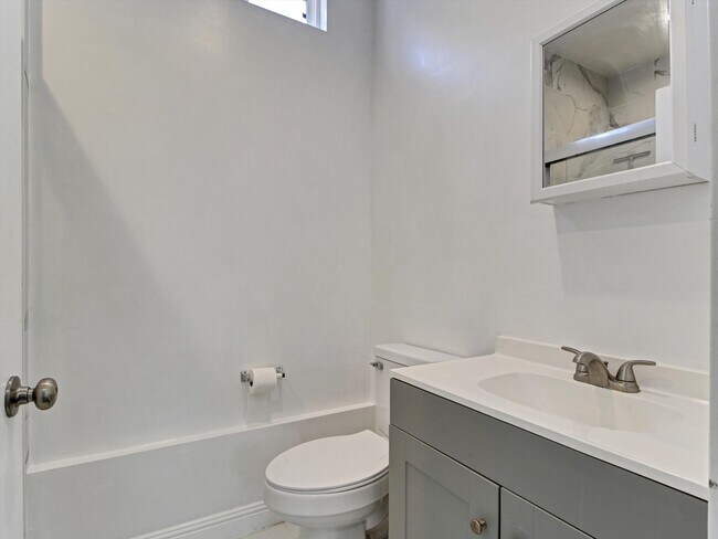 Foto del edificio - 8956 Kramerwood Pl