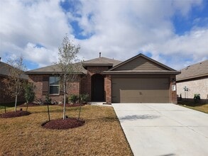 Building Photo - 3326 Sumac Dr