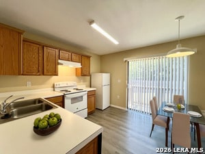 Foto del edificio - 6707 Dragon Creek