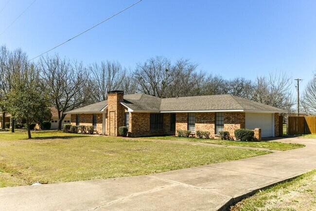 Foto del edificio - 3/2/2 Great neighborhood! Move in Ready!