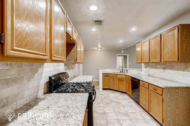 Building Photo - 10910 Linwood Court, La Porte, TX, 77571