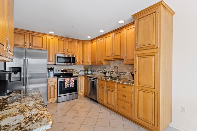 Building Photo - Great 3 Bedroom Townhome in Hampden Twp