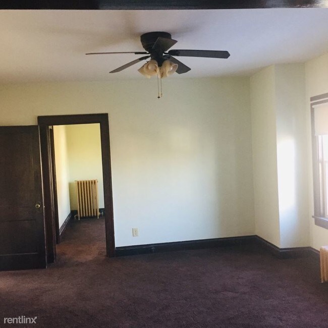 Building Photo - 2 br, 1 bath Apartment - 623 Raub St 2 Unit 2