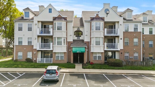 Building Photo - 8951 Town Center Cir