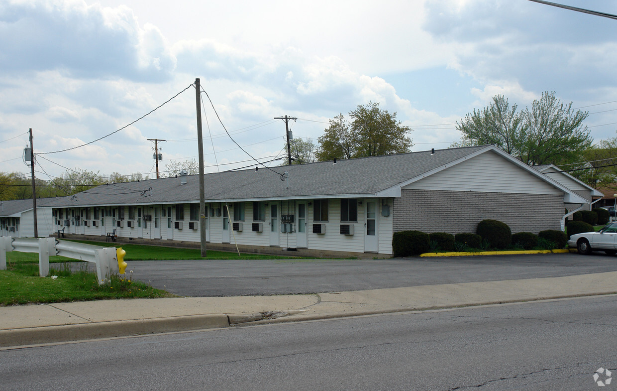 Foto del edificio - Senior Town Apartments