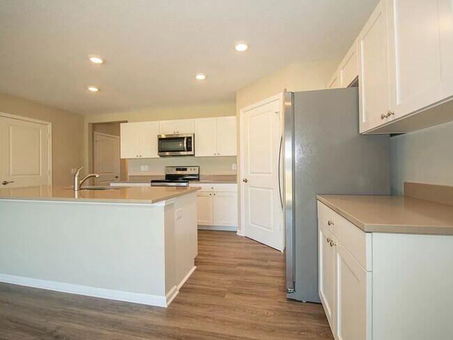 Foto del edificio - Fantastic 4bd/2ba home! Let yourself in!