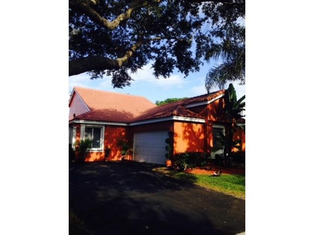 Foto principal - 255 NW 100th Ave