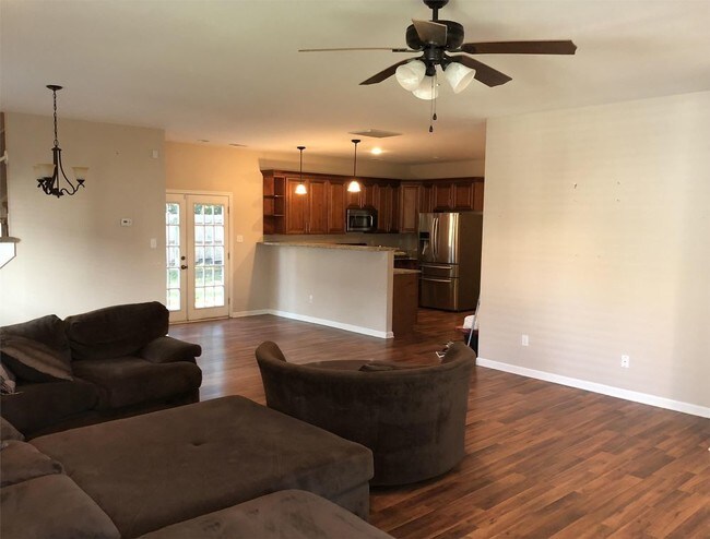 Foto del edificio - 232 Woodview Avenue