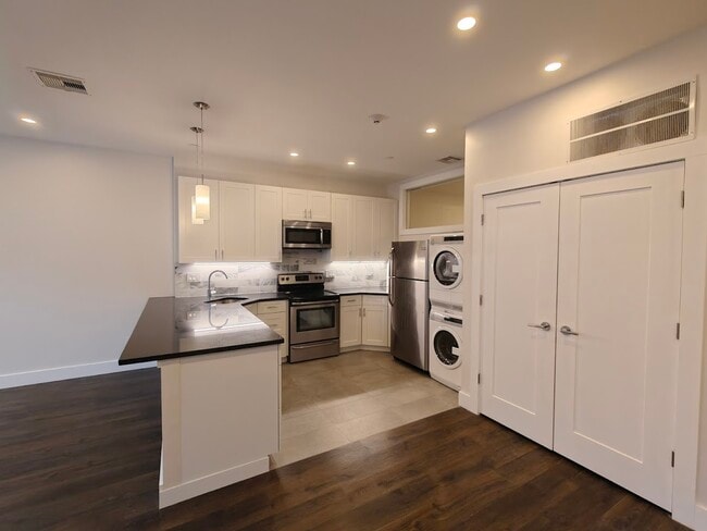 1BD - 20 Park Residences