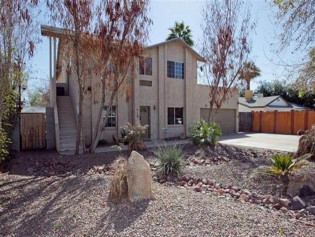 6 bed 5 bath home near ASU - 6 bed 5 bath home near ASU