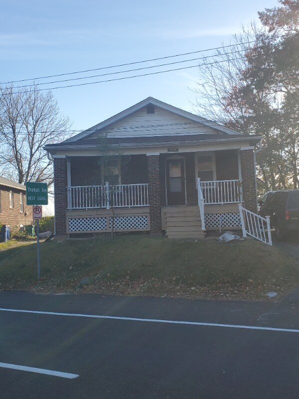 Foto principal - 8414 Midland Blvd