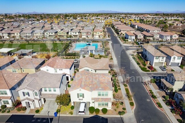 Building Photo - 1178 E Sabino Dr