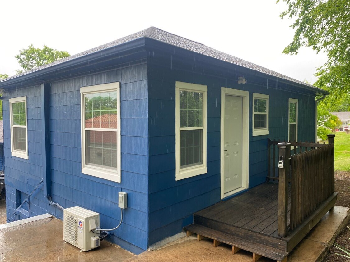 Foto principal - 590-594 North St Newport TN 37821