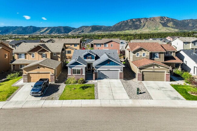 Building Photo - Upgraded Ranch Home in Lake of the Rockies...
