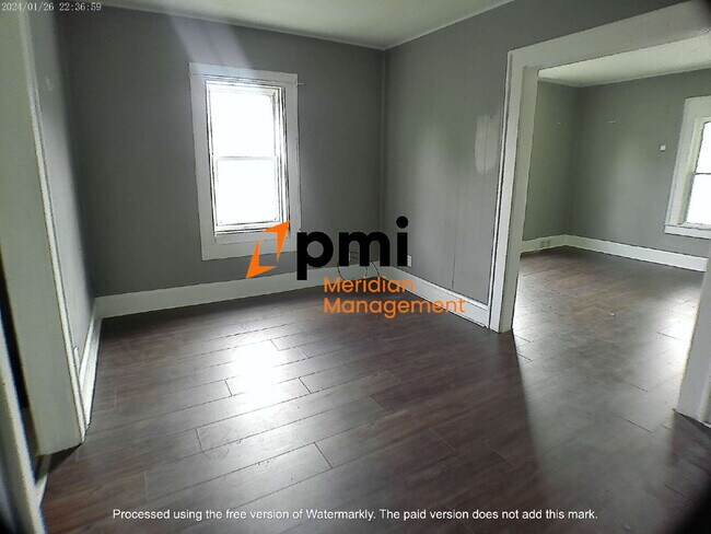 Building Photo - SUMMER RENTAL SPECIAL
