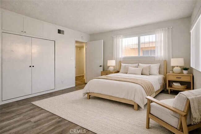 Foto del edificio - 17102 Emerald Ln