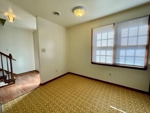 Building Photo - 1619 Autumn Dr