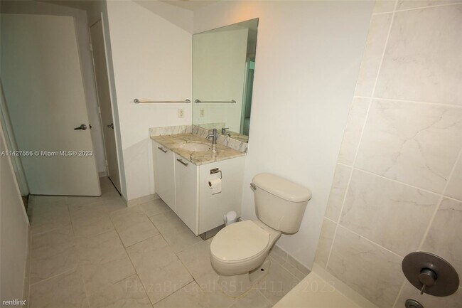 Foto del edificio - 1 br, 1 bath Condo - 951 Brickell Ave Apt ...