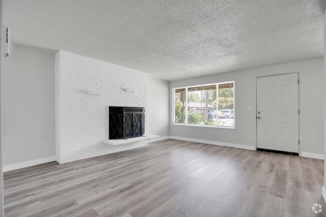 Building Photo - Shenandoah Gardens Apartments
