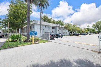 Building Photo - 17255 SW 95th Ave