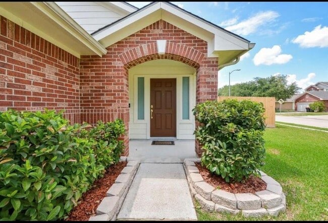 Building Photo - 19111 Remington Manor Dr