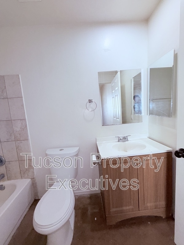 Foto del edificio - 1412 E 25th St