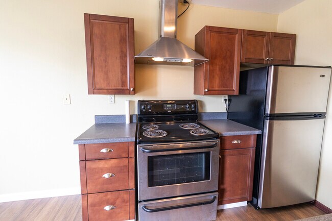 Building Photo - 1108 Camino Real