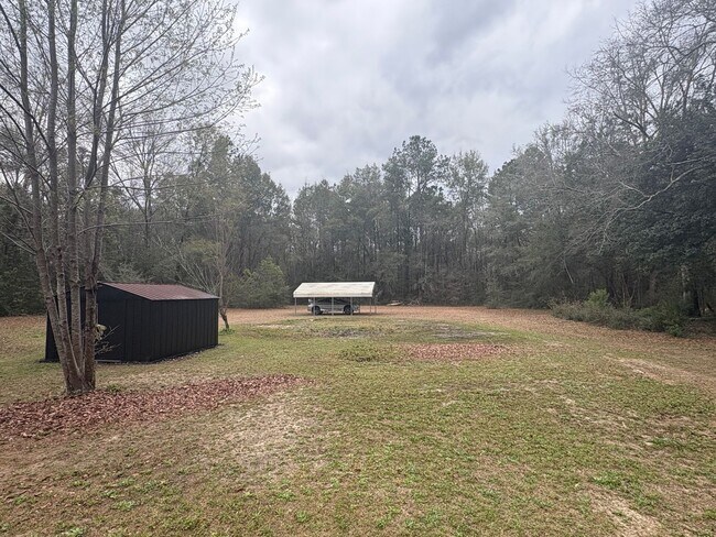 Foto del edificio - 114 Coy Ellis Rd