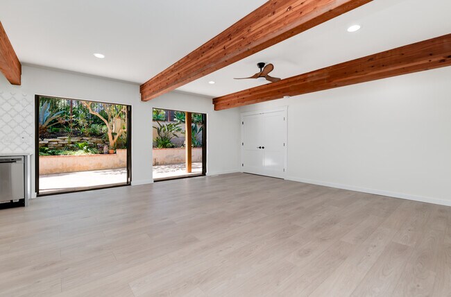 Foto del edificio - 1058 3rd St