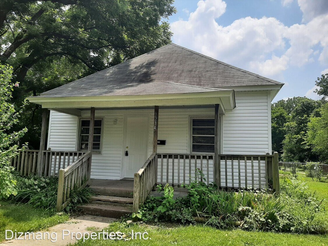 Primary Photo - 2 br, 1 bath House - 2214 W. Phelps St.