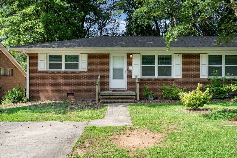 Photo - 602 Camrose Drive