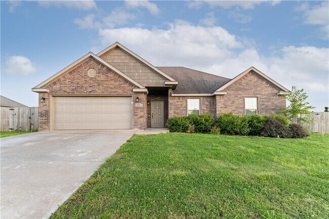 Building Photo - 2091 Eagle Dr
