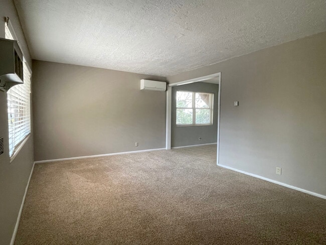 Living Room - 78 W Zane Ave