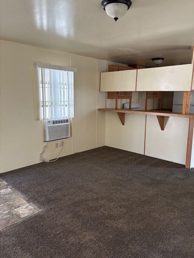 Foto del edificio - 12374 Mapleview St