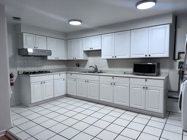 Foto del edificio - 240 W 31st St