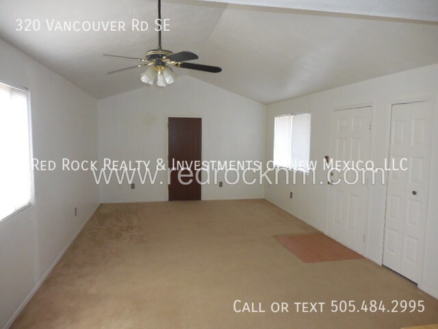 Building Photo - Nice 2BR/1BTH Home on Corner Lot!