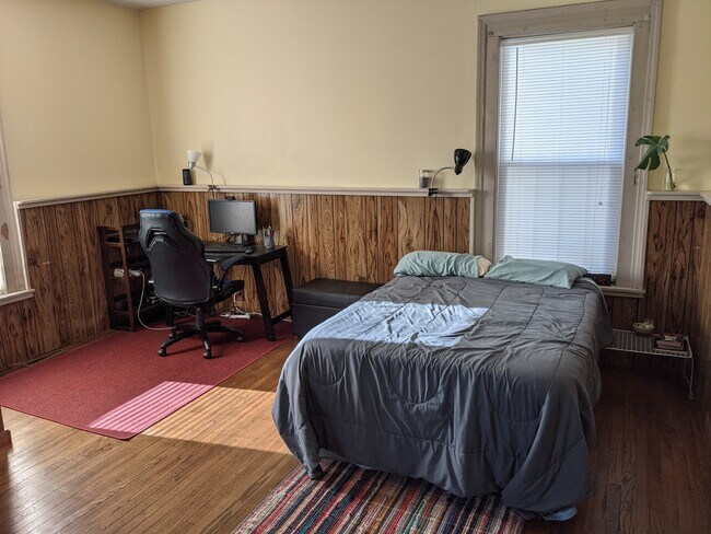 Sleeping Area - 58 Bishop St