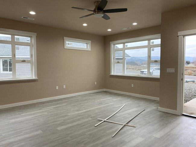 Building Photo - Brand New Construction