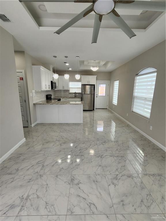 Foto del edificio - 1018 N Woodson Ave
