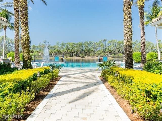 Building Photo - 1690 Tarpon Bay Dr S