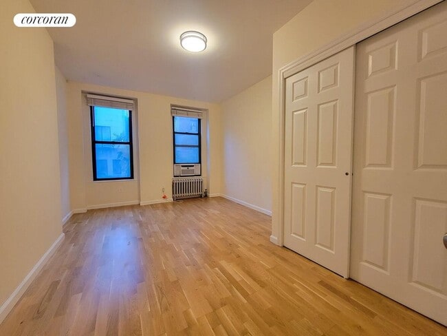 Building Photo - 239 E 51st St