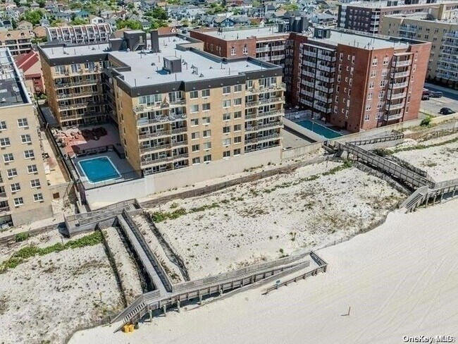 Foto del edificio - 650 Shore Rd