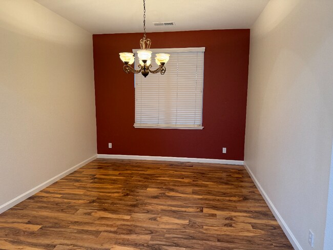 Foto del edificio - 8347 Saturn Park Dr