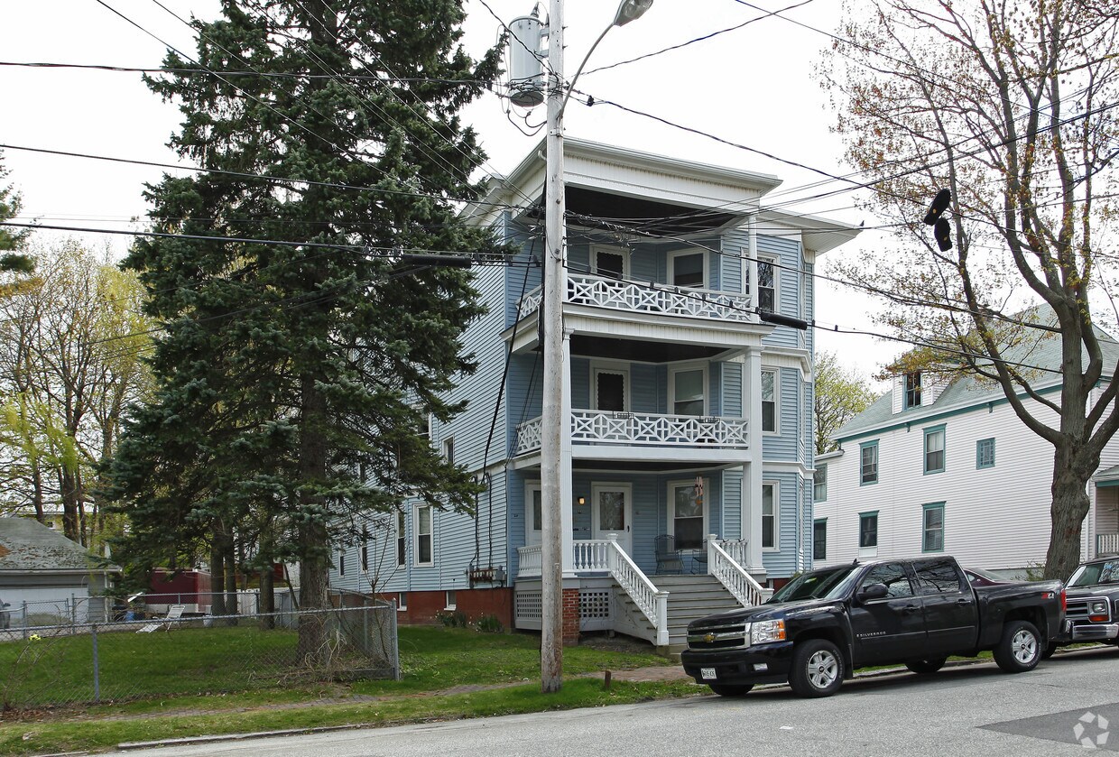 Building Photo - 24 William St