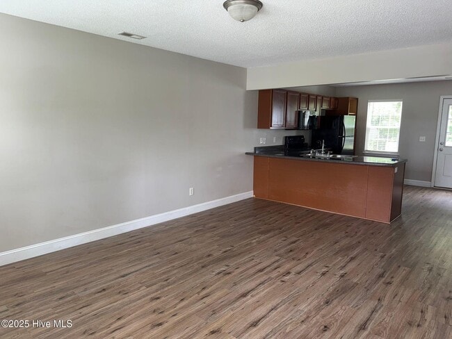 Building Photo - 306 Burley Dr