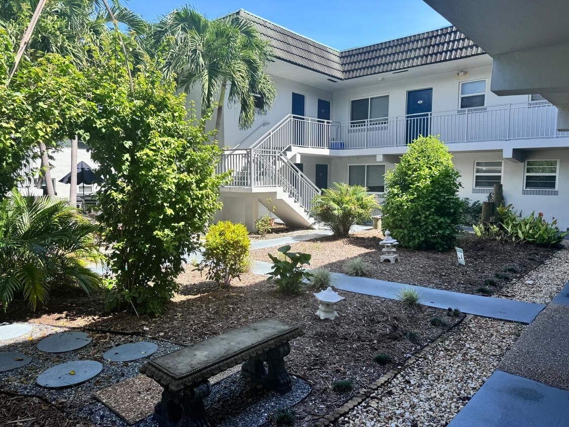 Spacious and modern 1-bedroom, 1-bathroom unit available for rent in the heart of Fort Lauderdale. - Spacious and modern 1-bedroom, 1-bathroom unit available for rent in the heart of Fort Lauderdale.