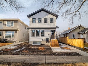 Building Photo - 11514-11587 87 St NW