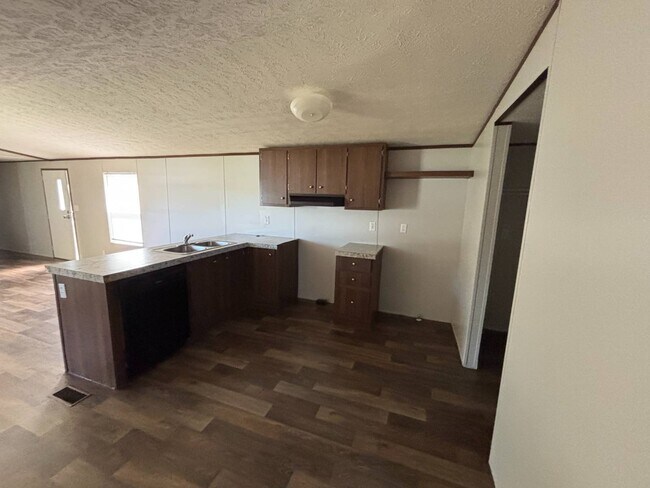 Foto del edificio - 105 Exeter Ln